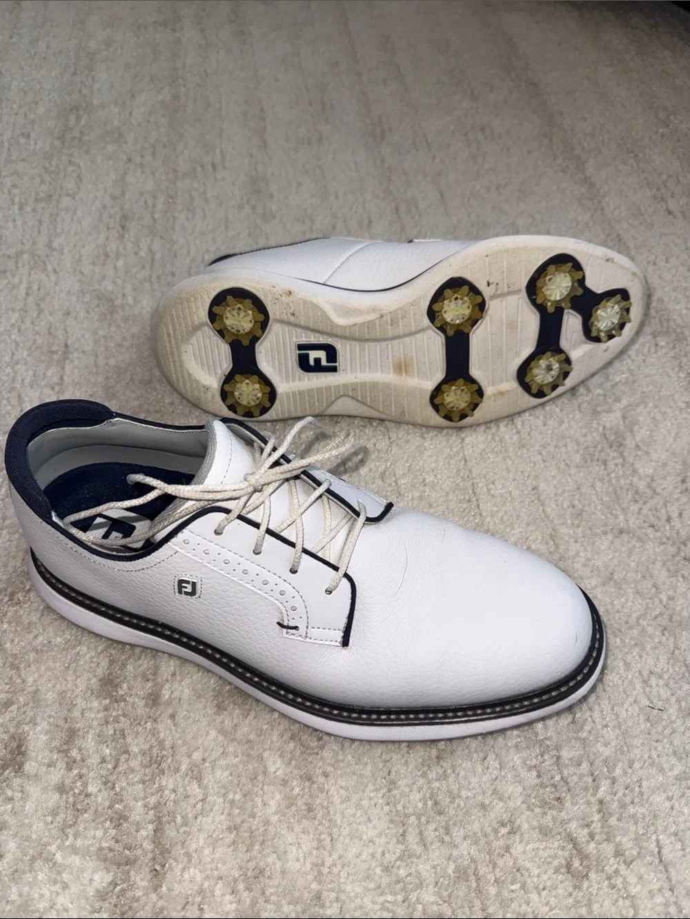 FootJoy Men’s White Leather Derby Golf Shoes with Navy Trim